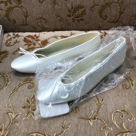 Dye-Able White Satin Ballet Flats, w/ Bow Formal Elegant Wedding Comfortable - Picture 6 of 14